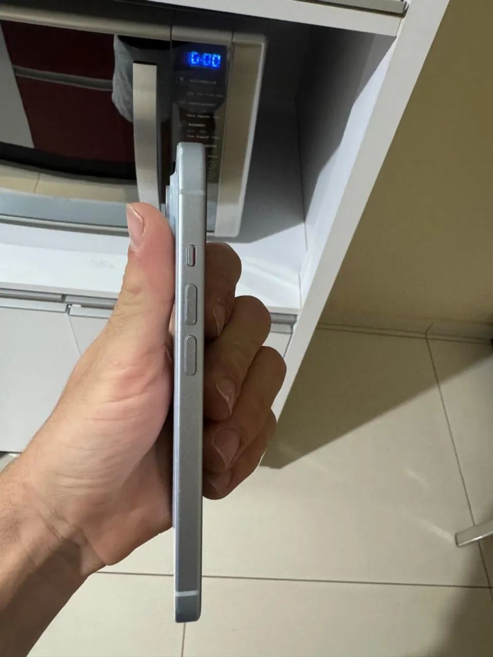 Vendo iPhone 15 128gb todo original! - Foto 4