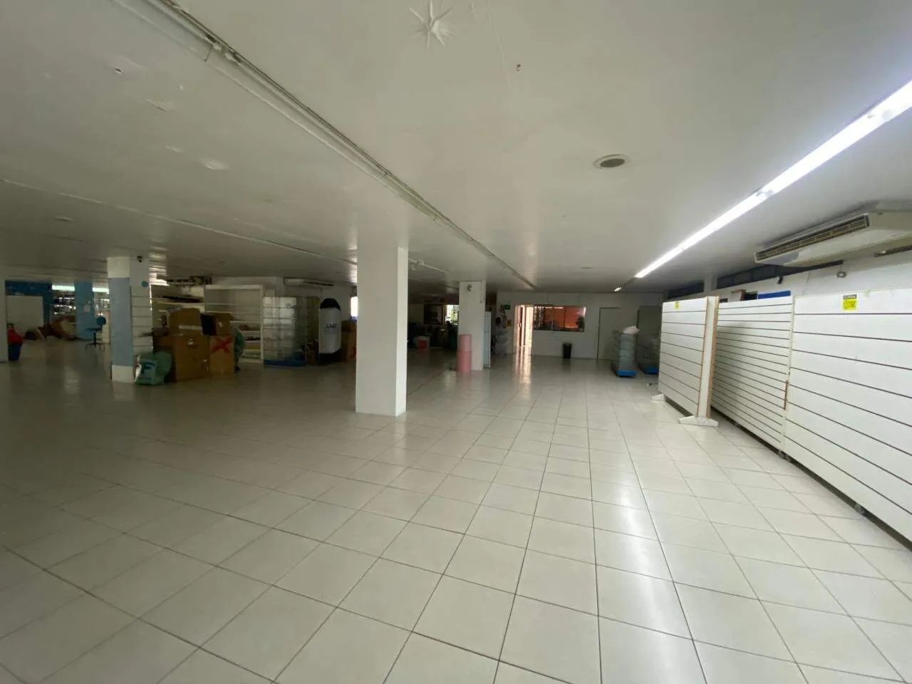 Prédio Comercial para Aluguel no Centro de Teresina - Foto 2