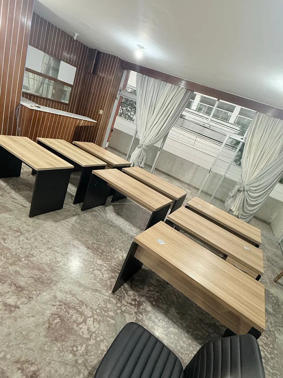 Lote Completo 8 Mesas Corporativas 1,20m - Estrutura Pronta para Escritório - Foto 4