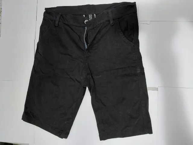 Bermuda Preta - Tamanho 46