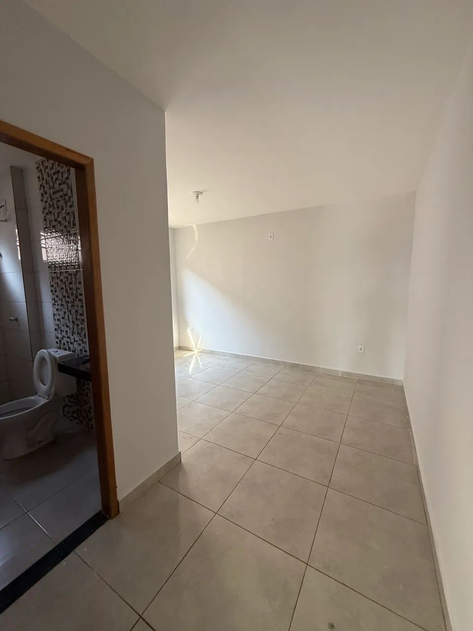 Alugo casa 2/4 com suíte  - Foto 2