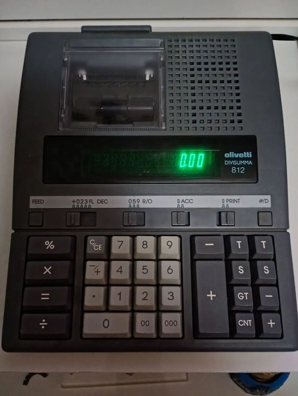 Calculadora digital Olivetti divisuma 812