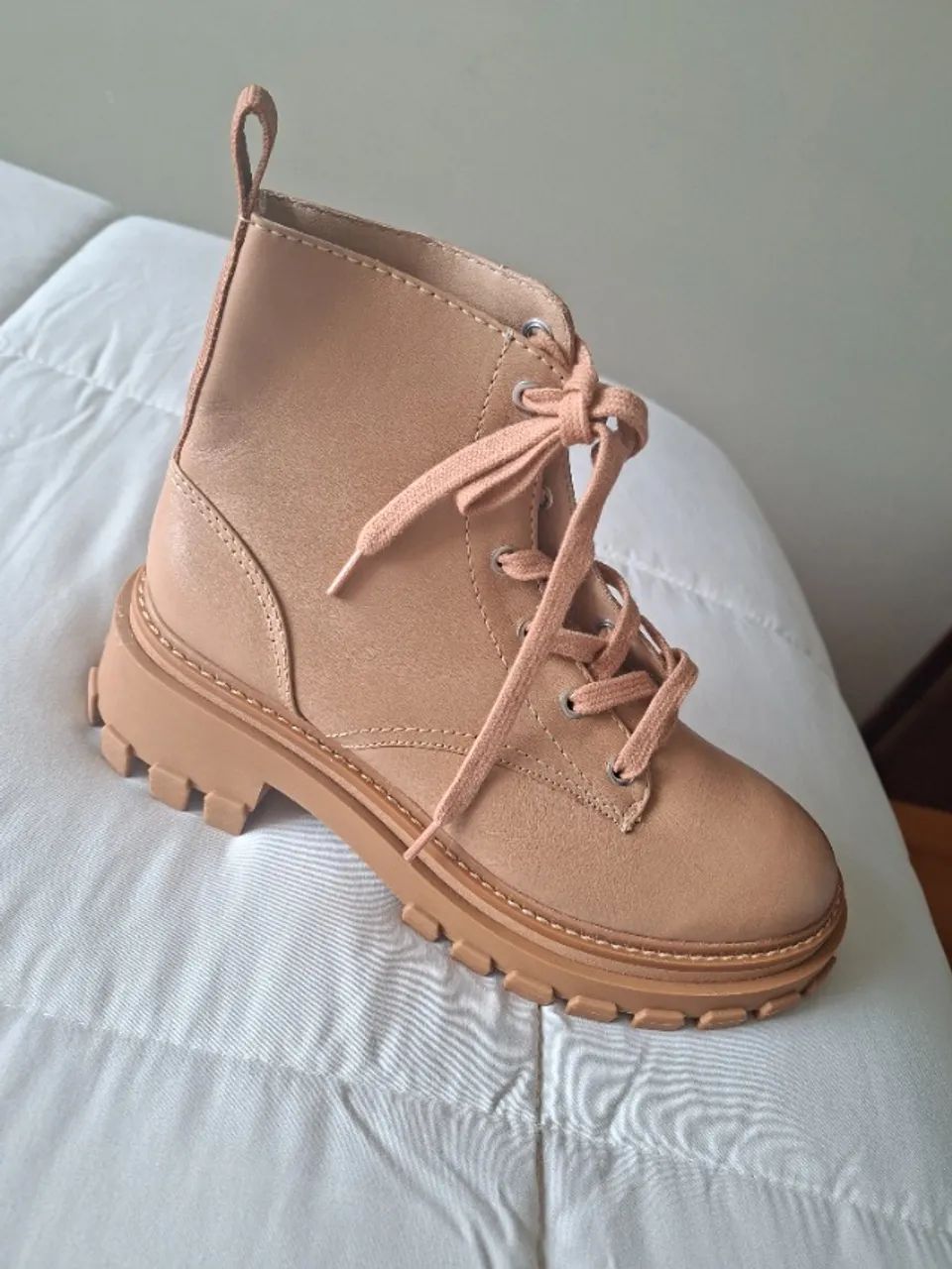 Bota Schutz - Foto 3
