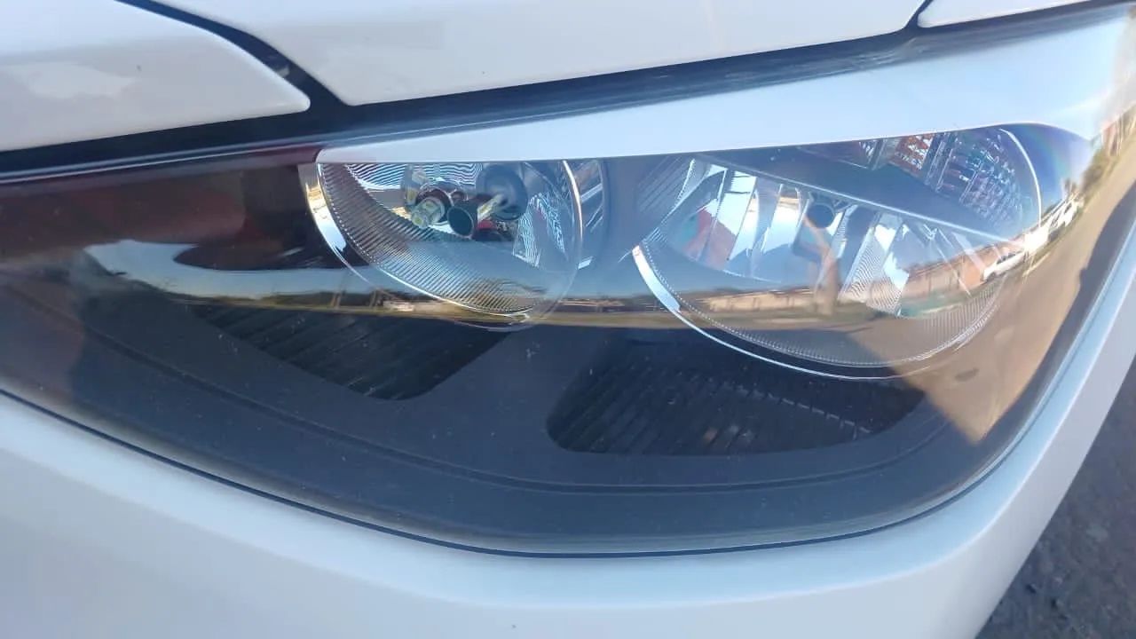 Farol esquerdo BMW - Foto 2
