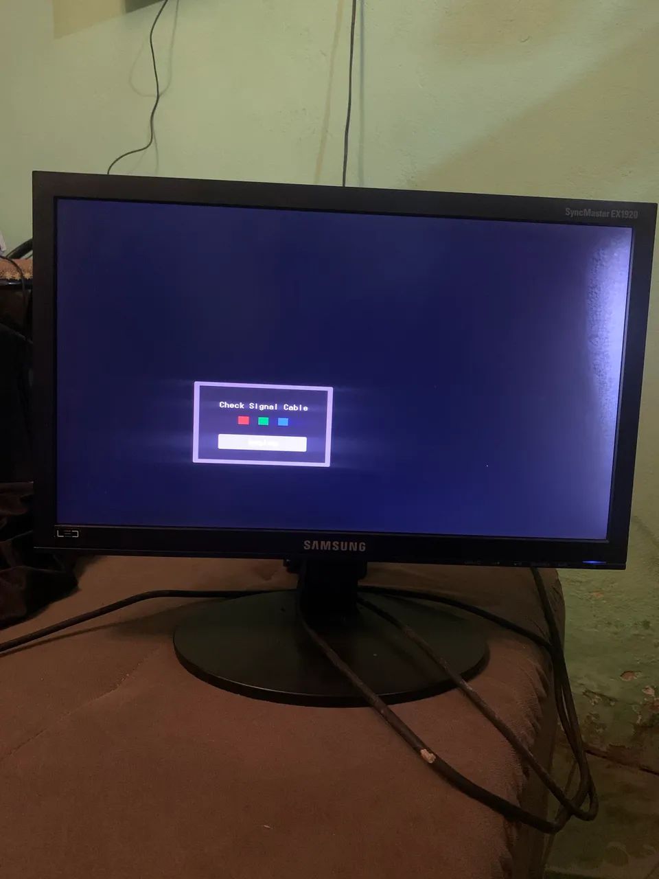 MONITOR SAMSUNG 19
