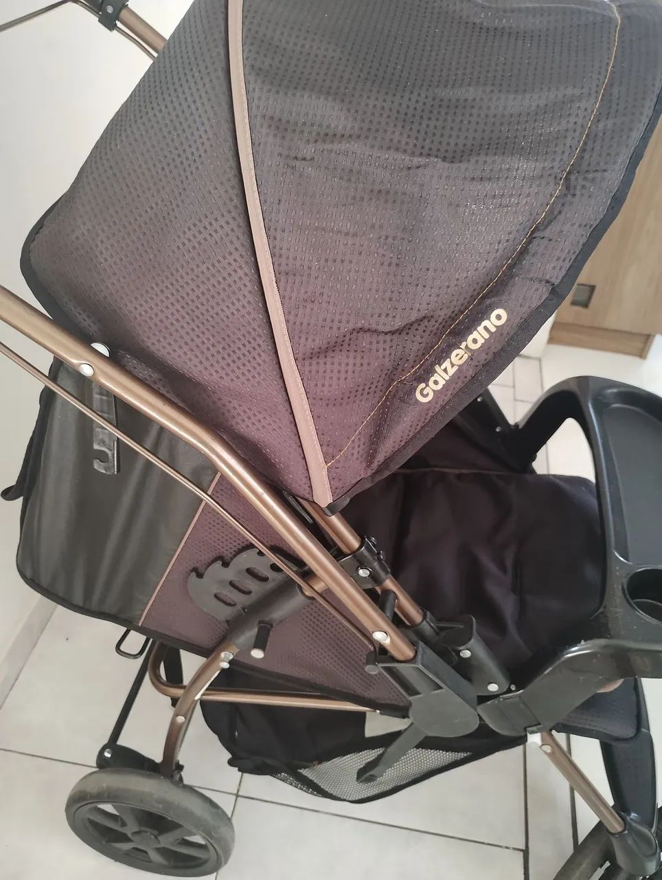 Vendo Carrinho de bebê Galzerano  - Foto 2