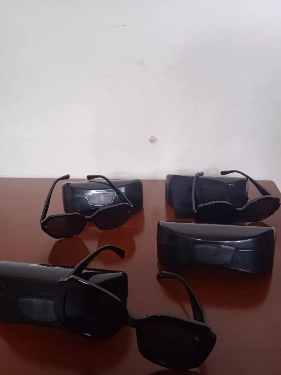 Lindos óculos Les bains.. VR: 35,00 cada ..