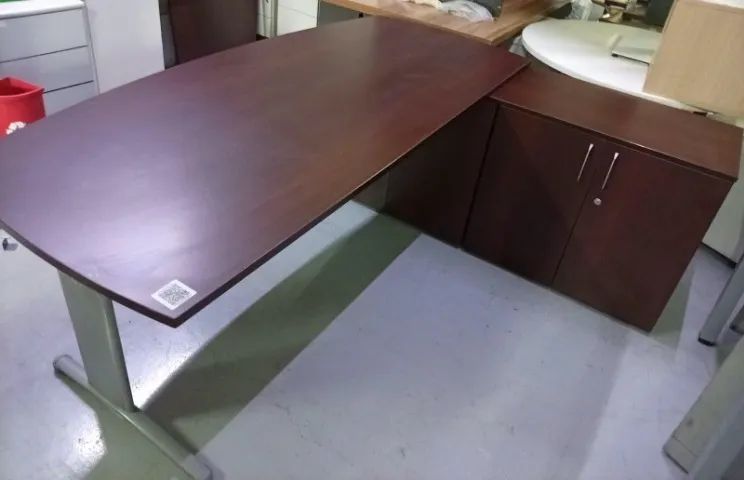 Mesa Modelo Diretor Para Escritório - Foto 4