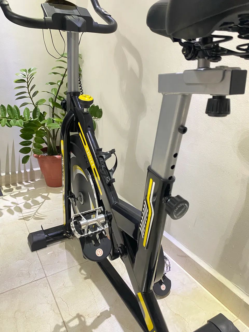 Bicicleta Spinning Ergométrica 13kg Roda de Inércia  - Foto 4