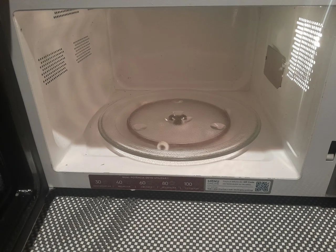 Micro-ondas Electrolux 220v - Foto 2