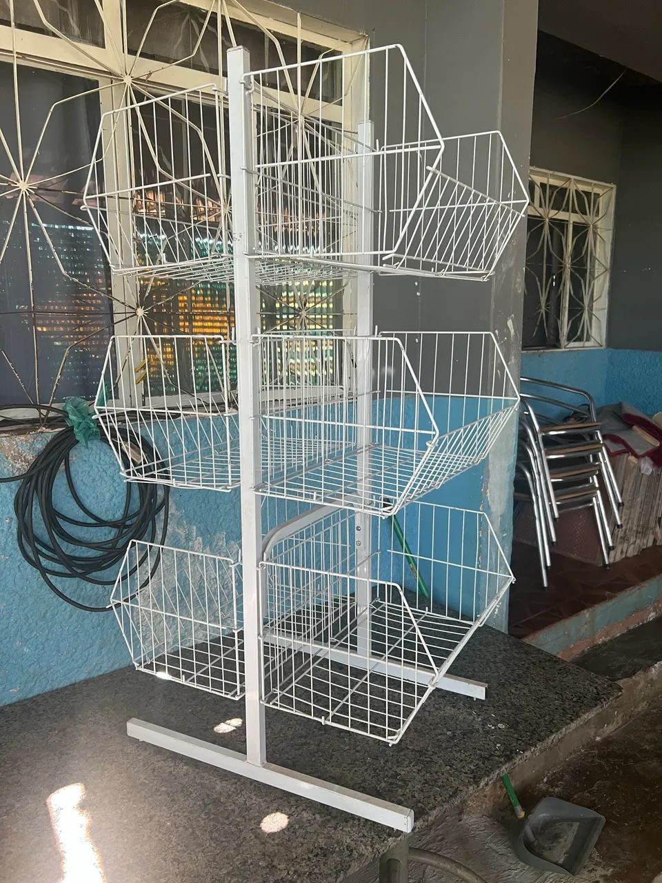 Banca De Ofertas Aramada Expositor P/ Loja Cesto Duplo - Foto 5