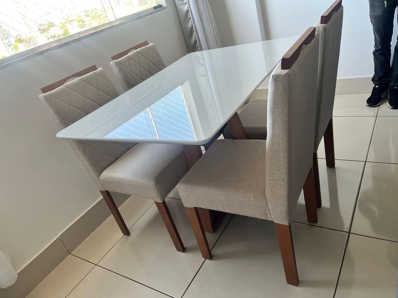 Mesa nova de jantar pintura laca e madeira  - Foto 2