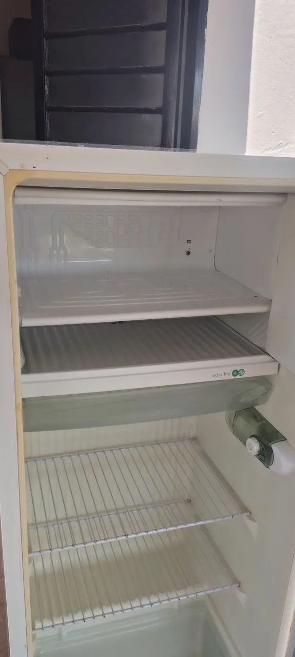 Vende-se Geladeira 110v  - Foto 4