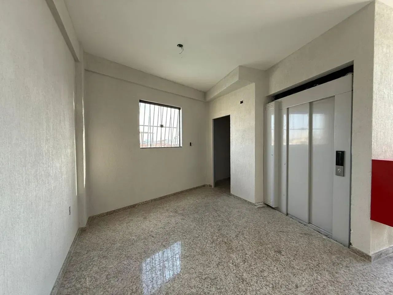 Salas e Loja Comercial para Locação  Estrutura Moderna e Excelente no Centro de Macaé - Foto 4