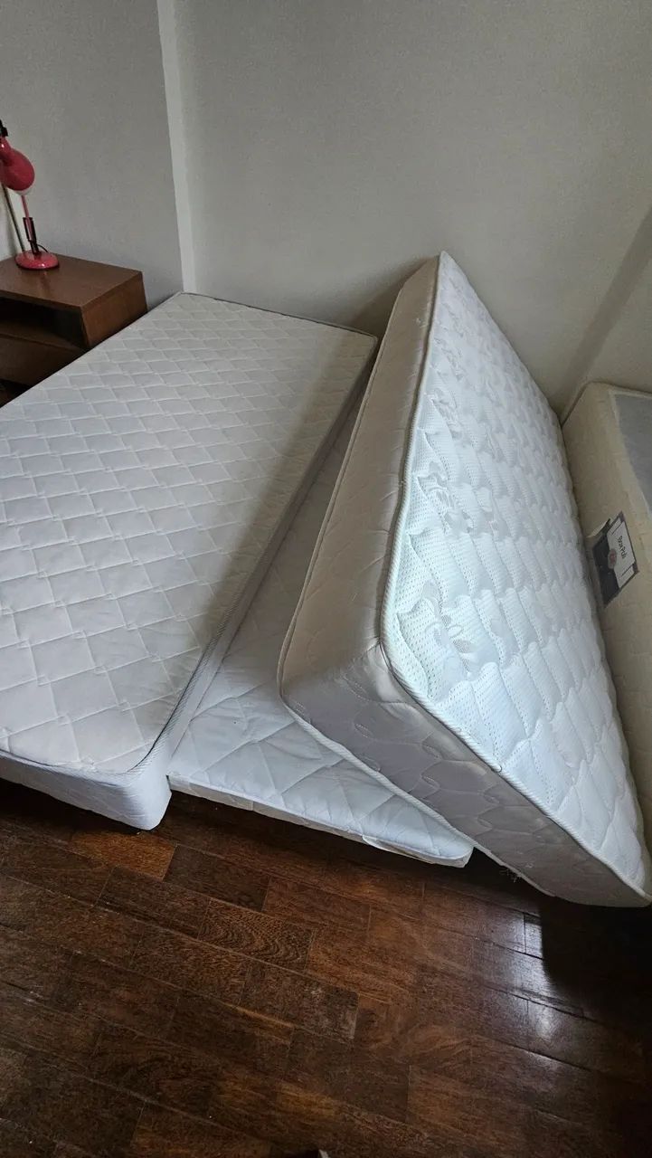 Bicama box com 2 colchões duble face densidade 45, saia e protetores em excelente estado. - Foto 5