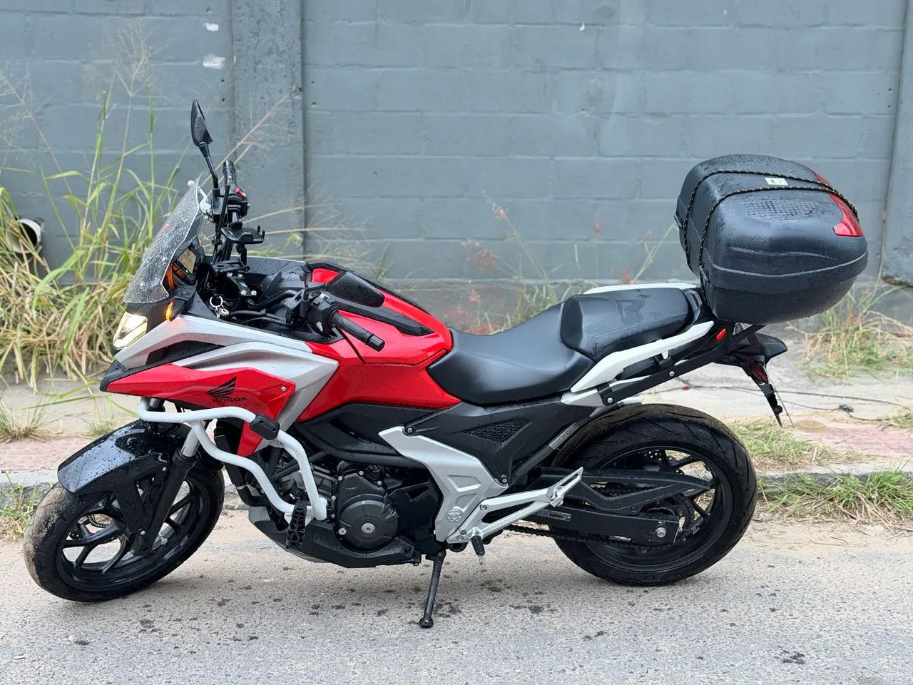 Moto NC 750x DCT (automática)