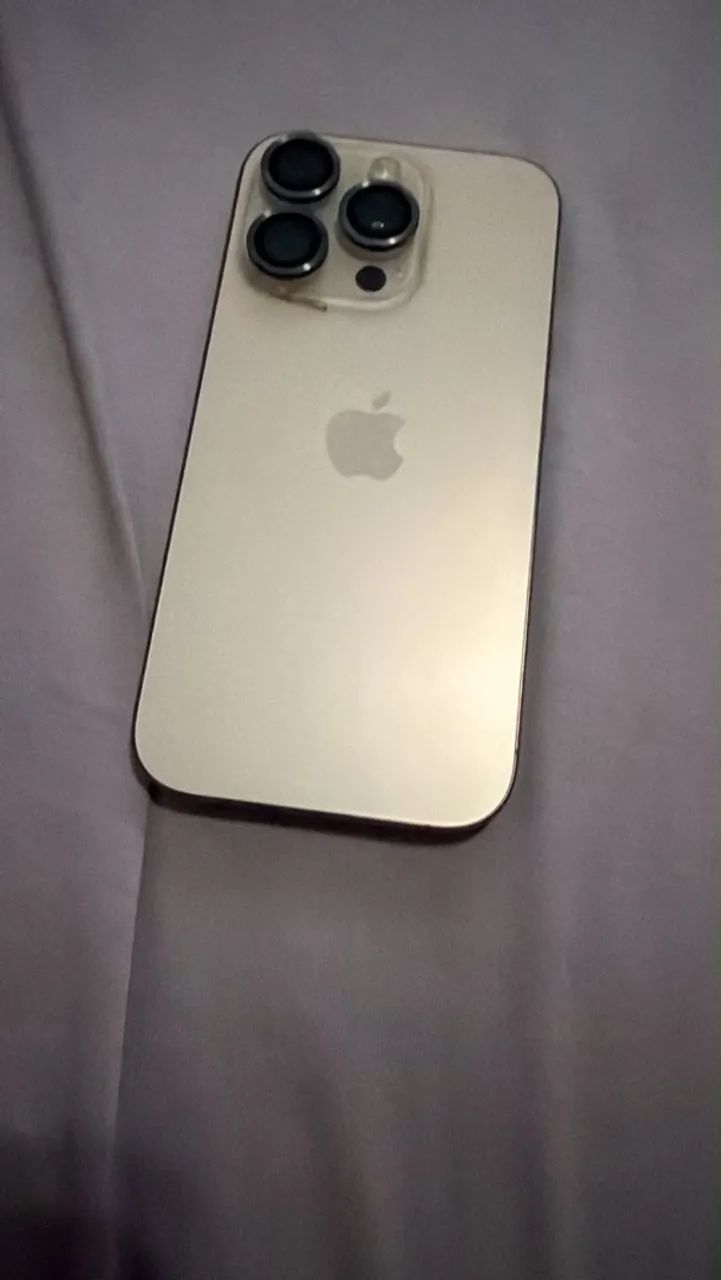 iPhone 16 pro 126 Gb  - Foto 2