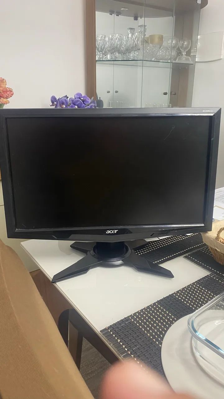 Monitores 17p semi novo. AOC e ACER. - Foto 2