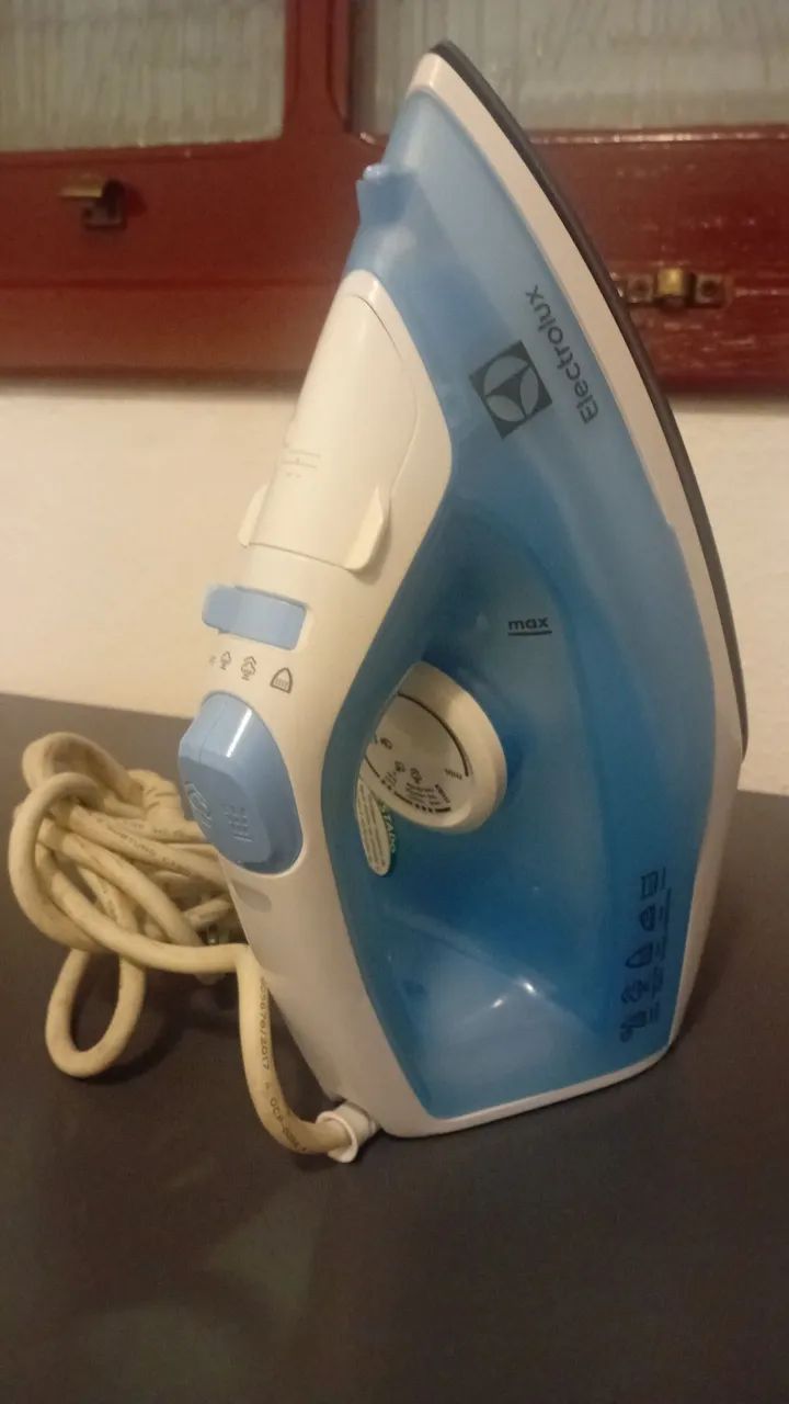 Ferro de Passar Electrolux SIE60