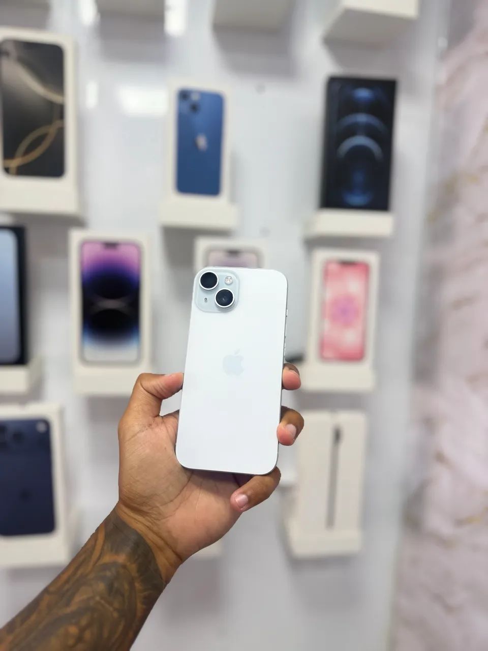 IPHONE 15 128GB 