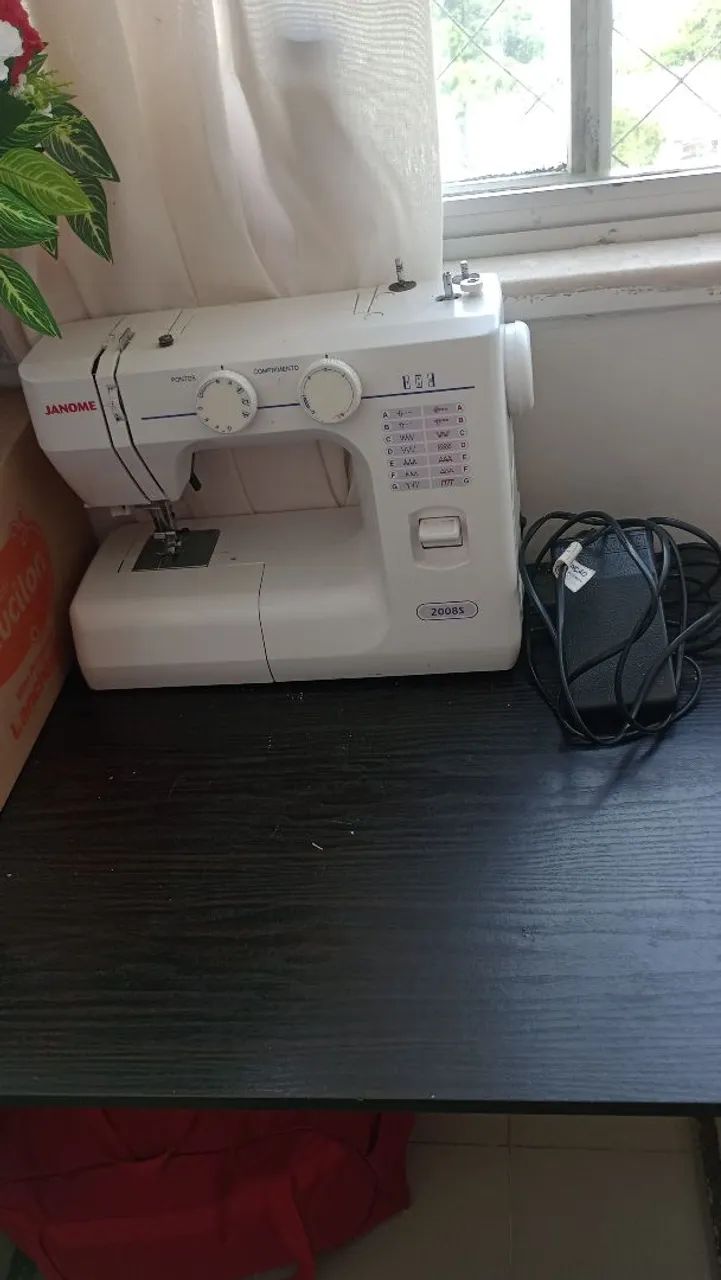 Máquina de costura 