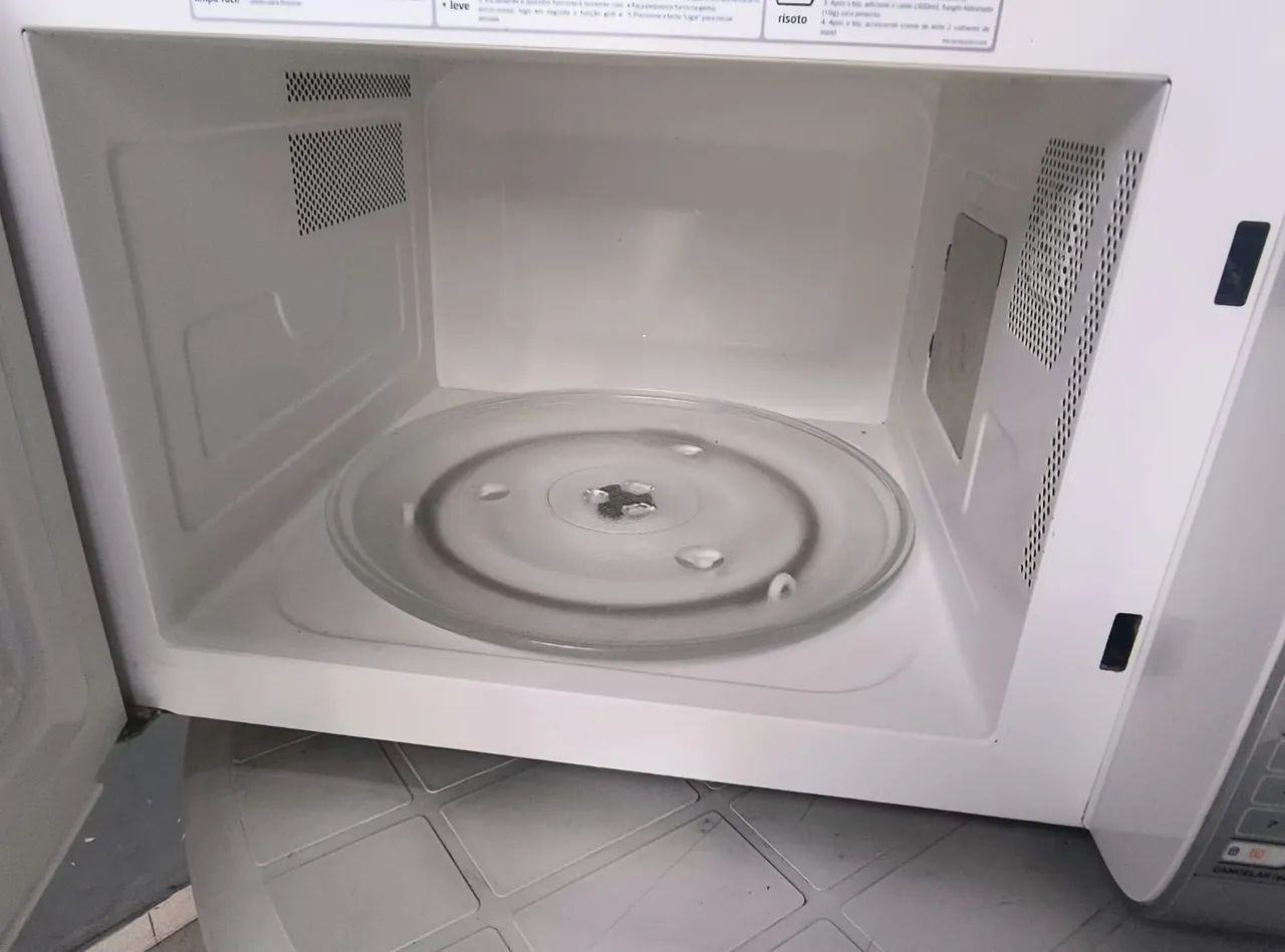 Micro-ondas Midea 30L - Foto 3