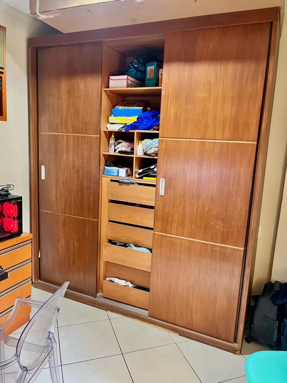 Guarda-Roupa de Madeira - Foto 2