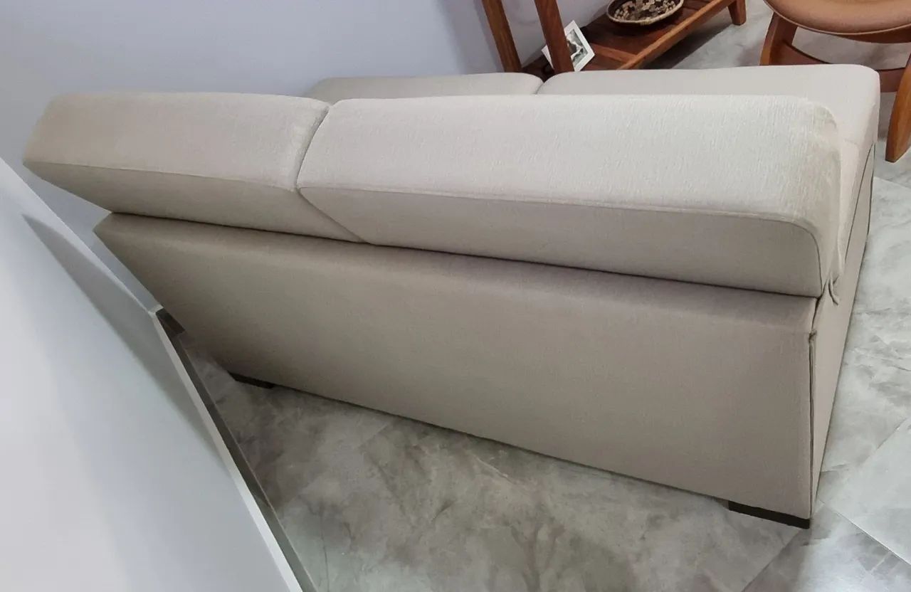 Sofa linho 2 lugares bege excelente estado - Foto 3