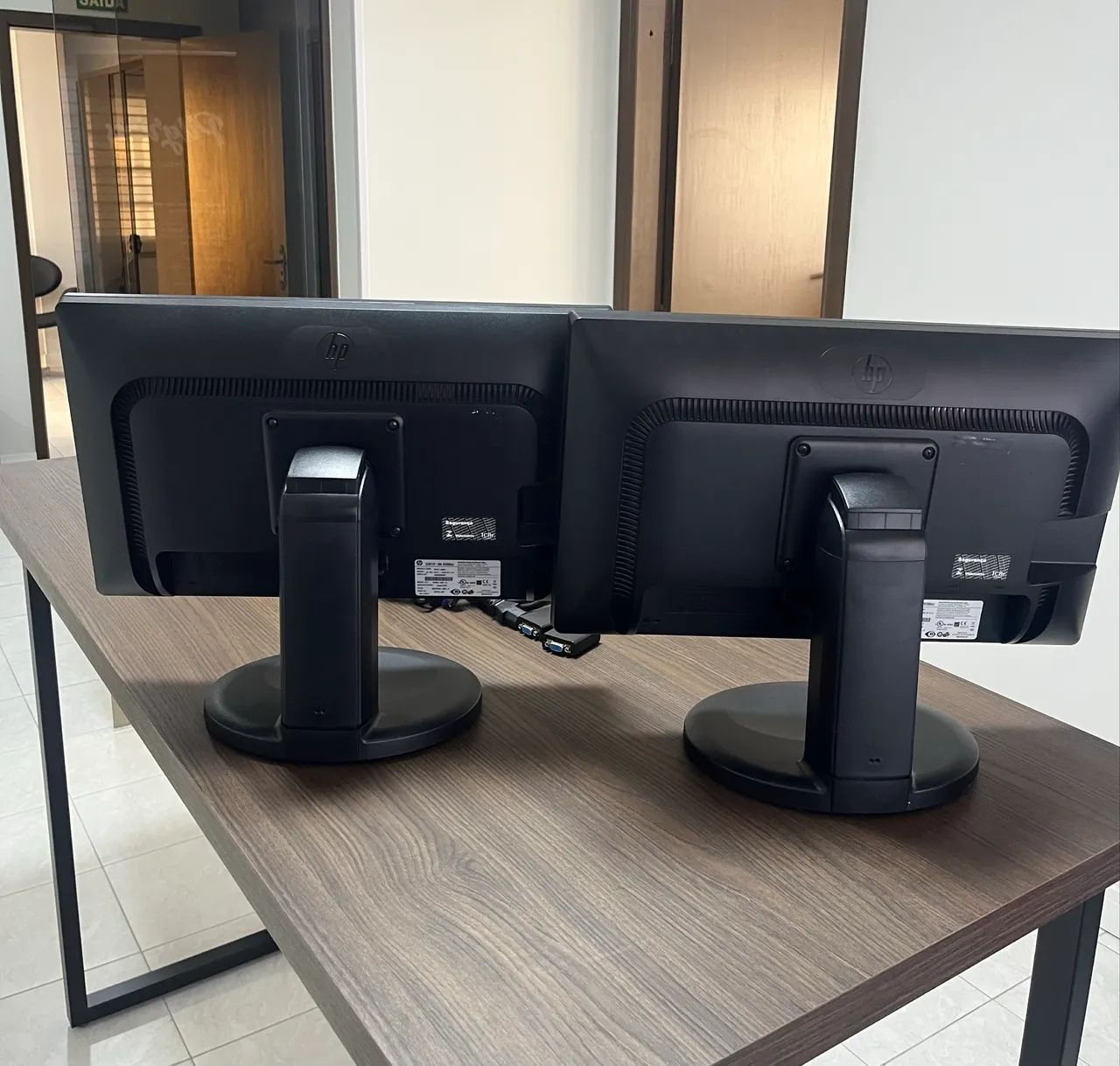 Monitor HP - 2 unidades - Foto 4
