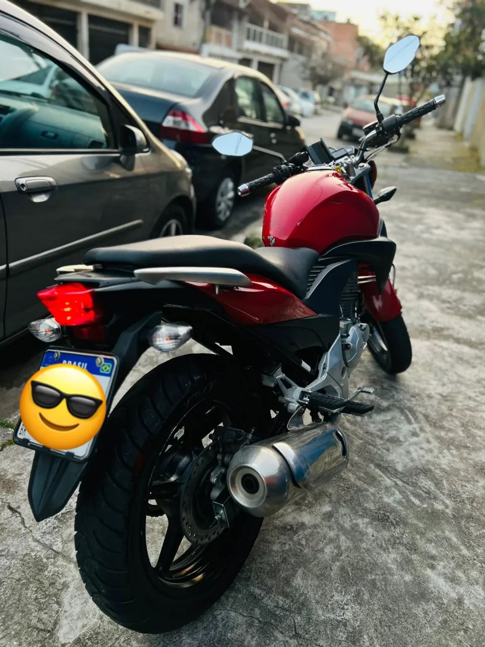 CB 300r vermelha 2012