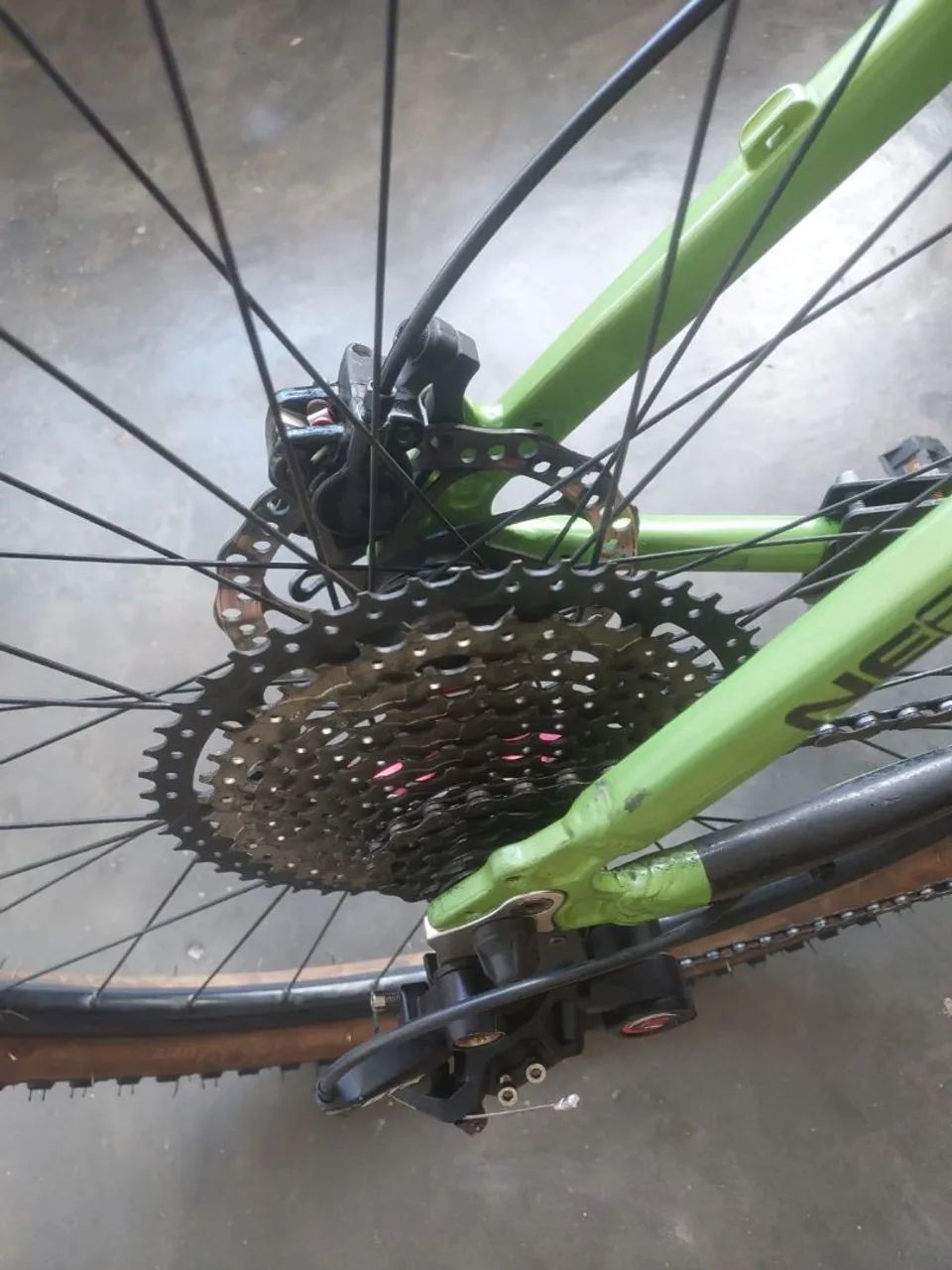 Vendo essa Bicicleta ABSOLUTE Nero 5 com documento  - Foto 3