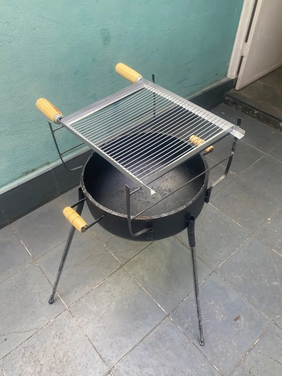 Churrasqueira reforçada 