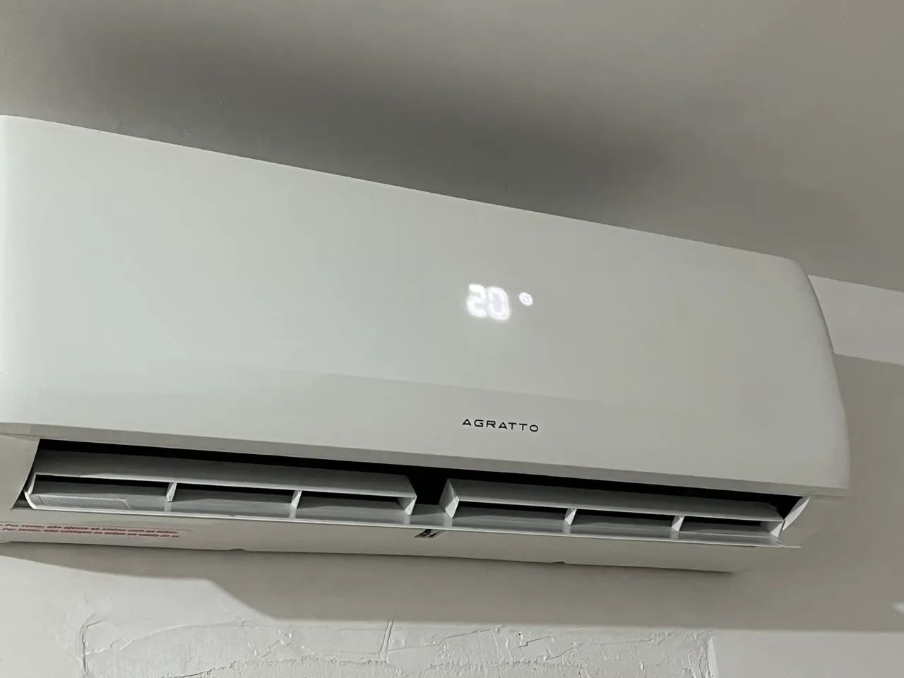Ar-condicionado bem conservado funcionando perfeitamente 12.000 BTUs  - Foto 2