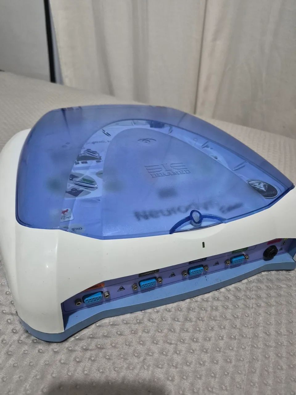 Equipamento de estética com corrente aussie newrodyn