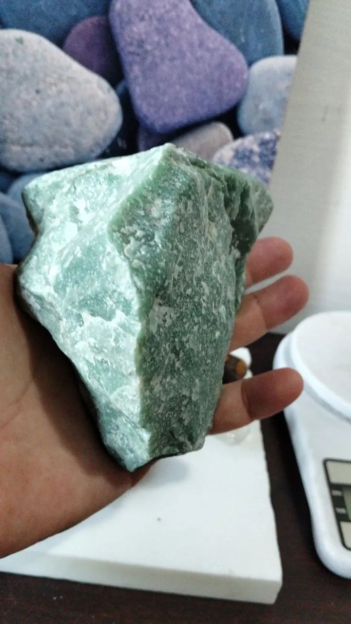 Arte em pedra verde natural dee Quartzo 940g - Foto 3