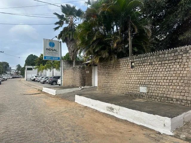 Casa c/ Terreno de 1.010m² - Área Comercial Barro Duro