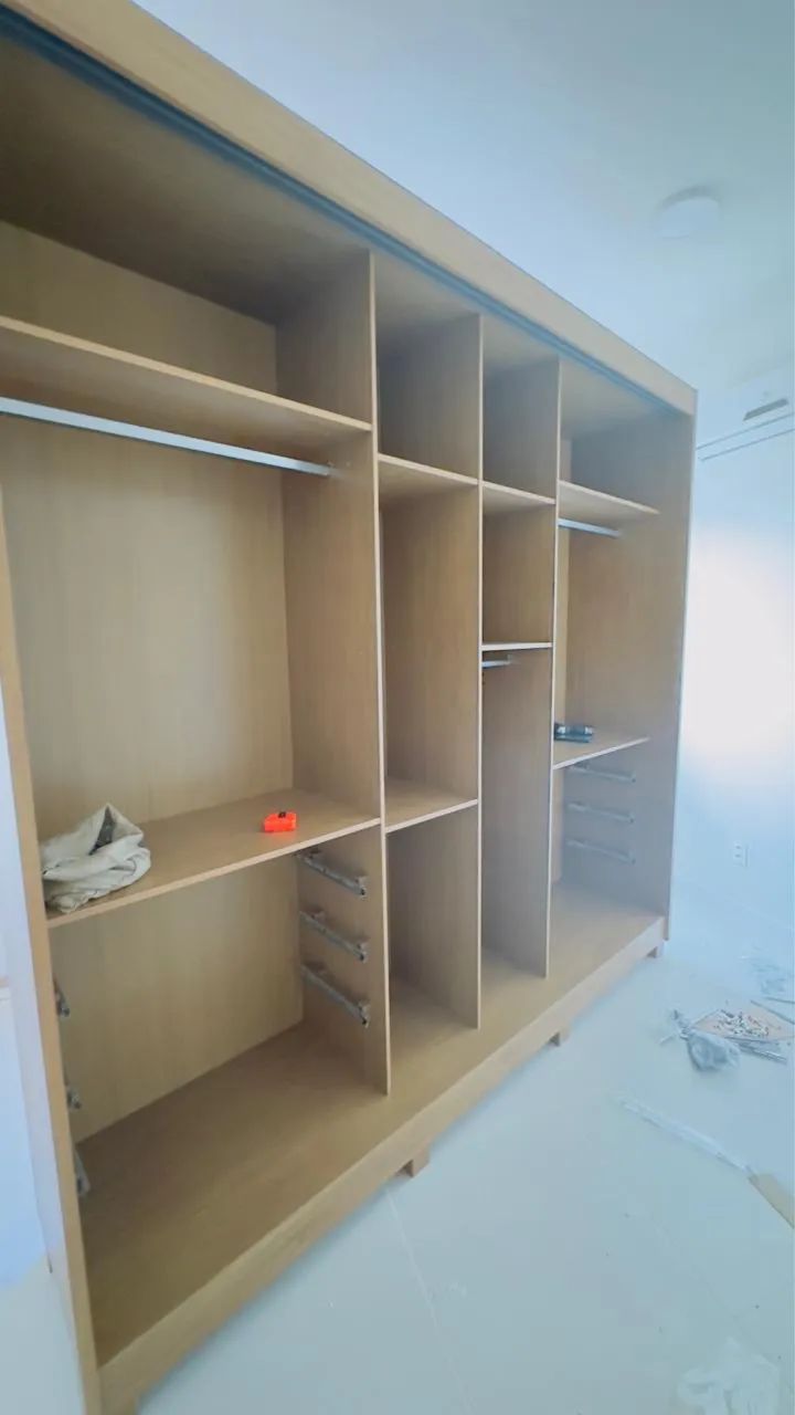 GUARDA ROUPA GRANDE - ELETROMOVEIS  - Foto 2