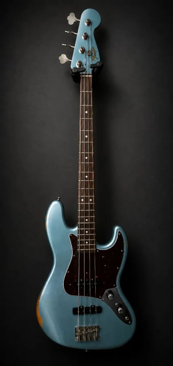 Baixo Fender Road Worn 60