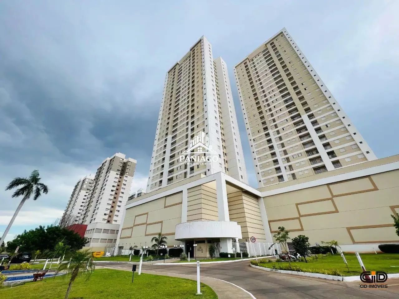 Apartamento no Edifício Jardim Beira Rio - 02 Vagas de Garagem Paralelas