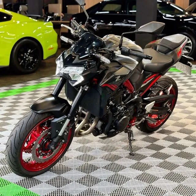 Kawasaki Z900 2021, extremamente conservada. - Foto 5