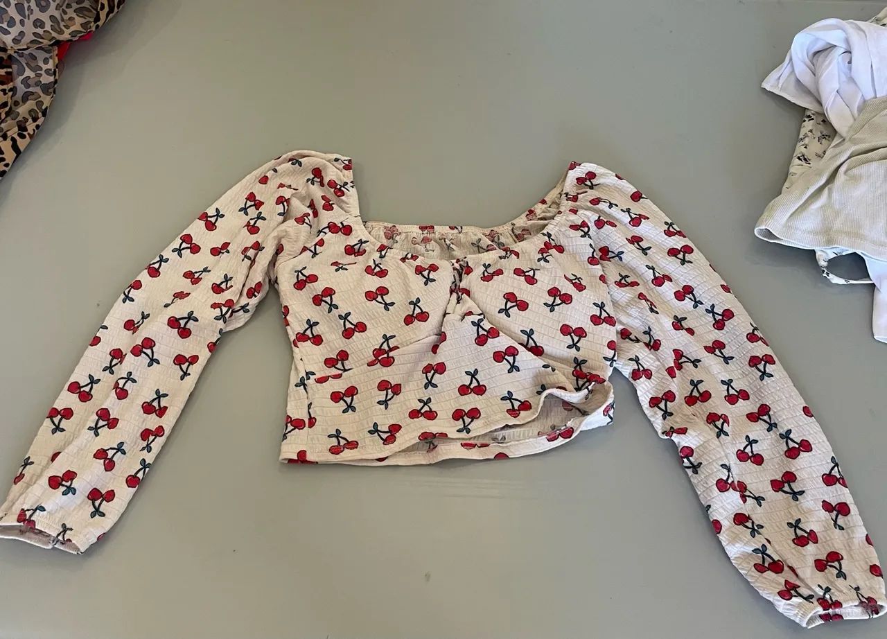 Roupas pouco usadas  - Foto 4