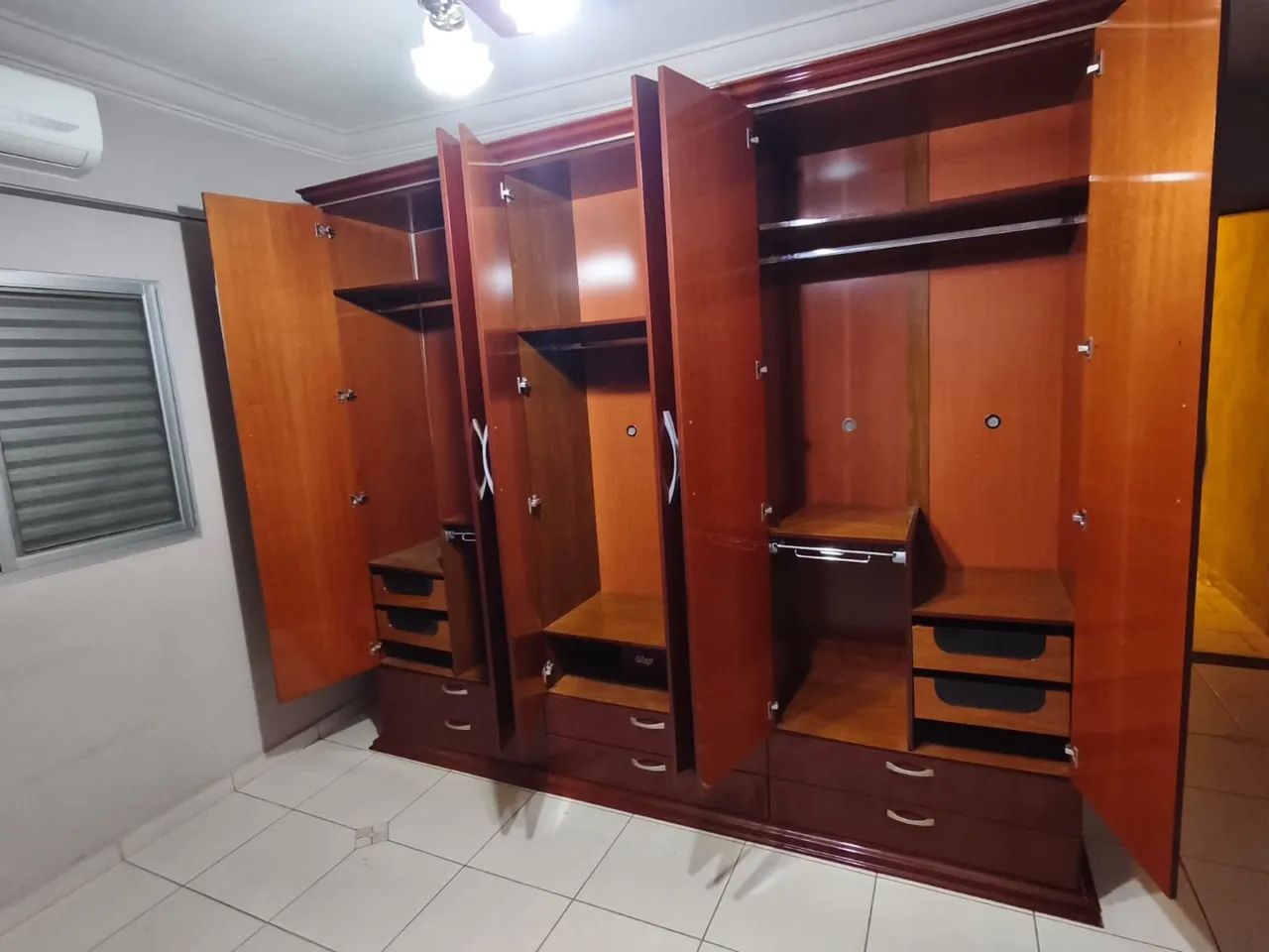 Guarda Roupa