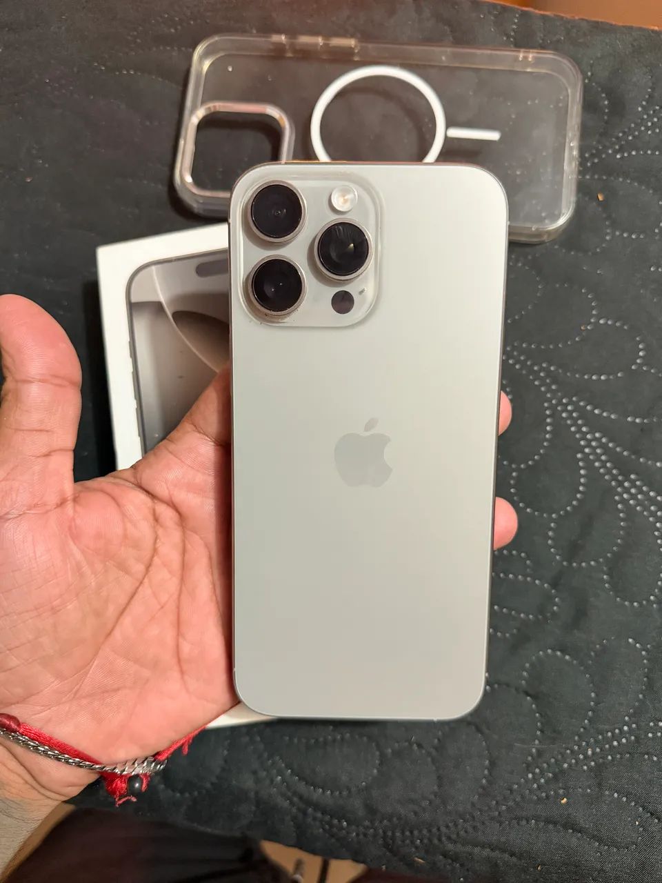 iPhone 16 PRO MAX - Foto 5