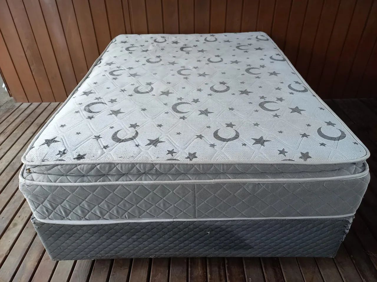 Cama Box de casal 