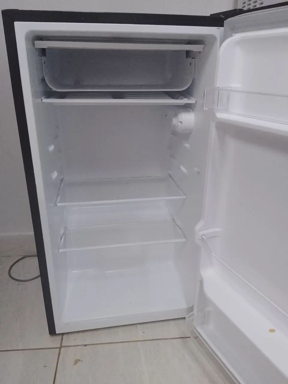 Frigobar Philco 220 volts  - Foto 3
