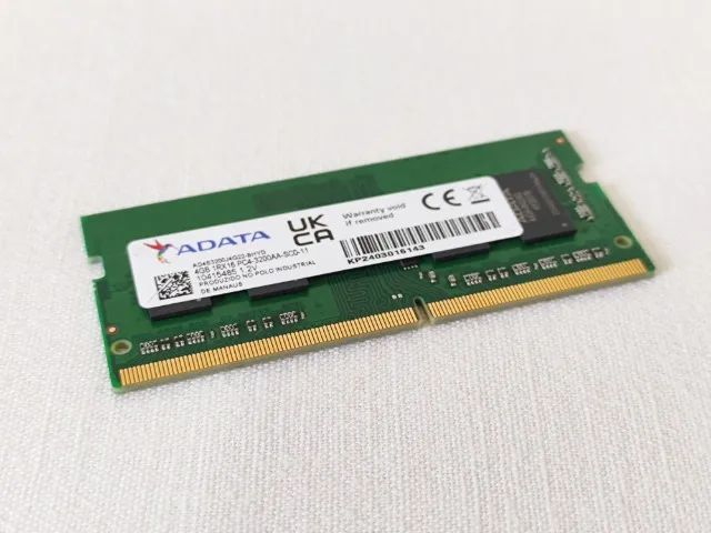 Memória SO-DIMM DDR4 4GB Adata AD4S3200J4G22 Para Notebook