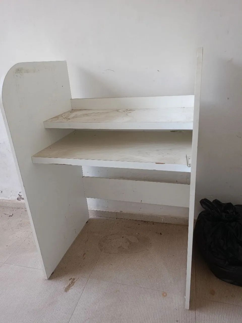 MESA PARA COMPUTADOR  - Foto 3