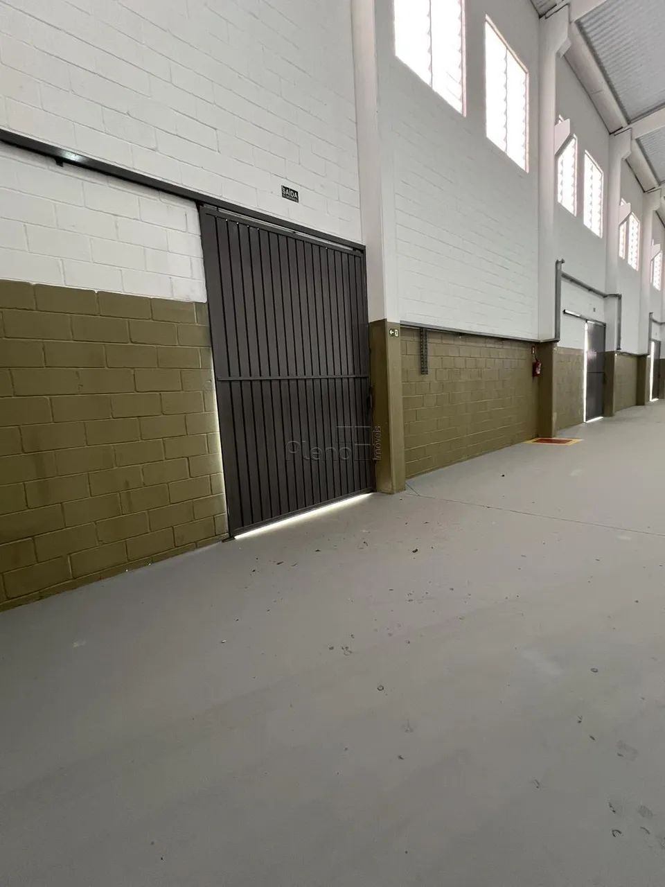 Galpão para alugar em Indaiatuba, Centro, com 1380 m² - Foto 2