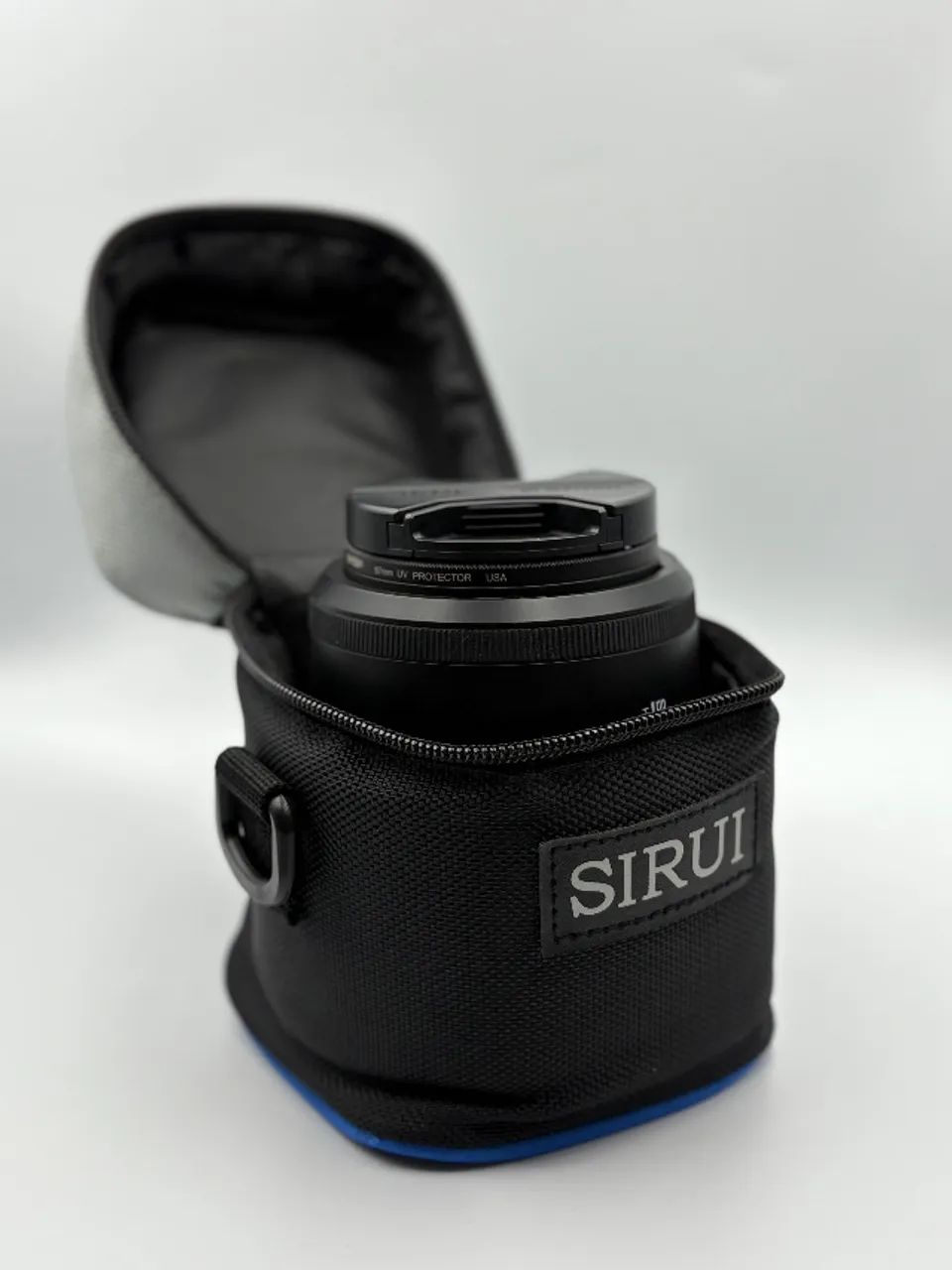 Lente Sirui Aurora 85mmF1.4 p/ Fuji (x-mount) novinha - Foto 4