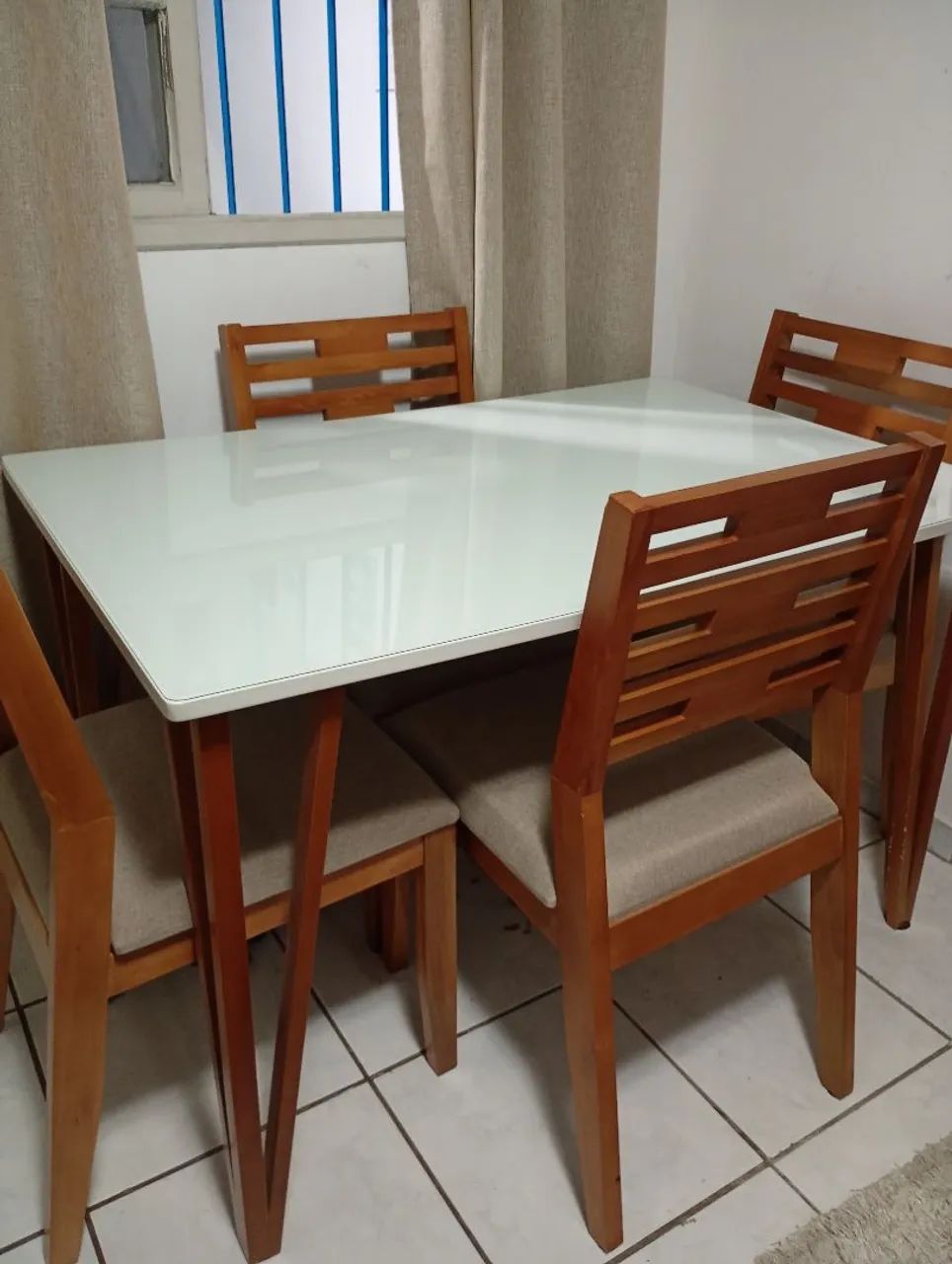 Mesa 4 cadeiras móveis conquista  - Foto 3